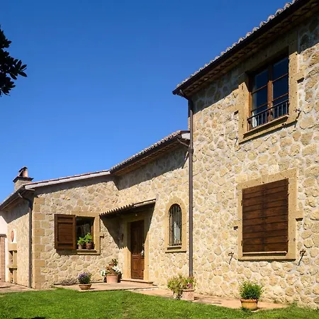Bed & Breakfast Vallecupa Farnese